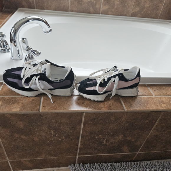 New Balance 327 pink & black - Picture 3 of 5